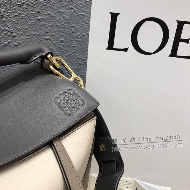 LOEWE包包 羅意威Puzzle中號卡其拼手提斜挎包 10171  tcl1067